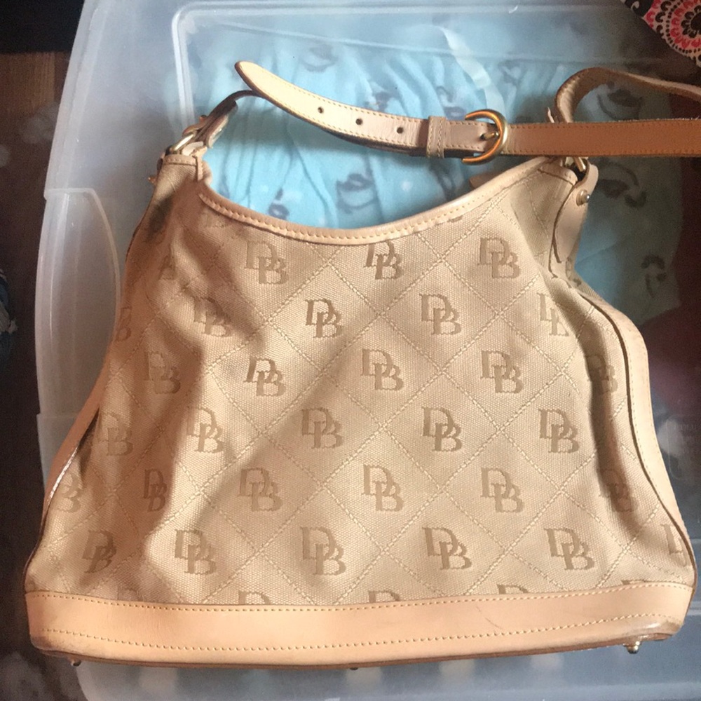 Tan shoulder bag